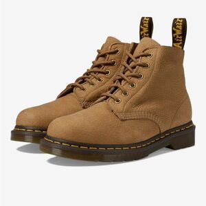 NWOT Dr. Marten's 101 Unbound Women's Size 9 Size 41 EU Savannah Tan